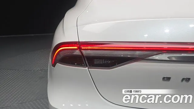 Hyundai Grandeur Новый Grandeur IG — Фото автомобиля 15
