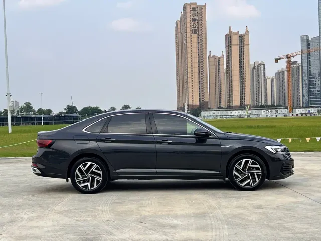 Volkswagen Sagitar — Фото автомобиля 7