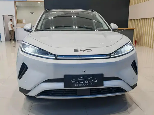 BYD Sealion 05 EV — Фото автомобиля 2