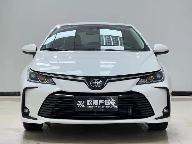 Toyota Corolla — Фото автомобиля 2