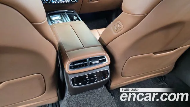 Genesis G80 Бензин 2.5 турбо AWD — Фото автомобиля 7
