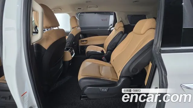 Kia Carnival — Фото автомобиля 22