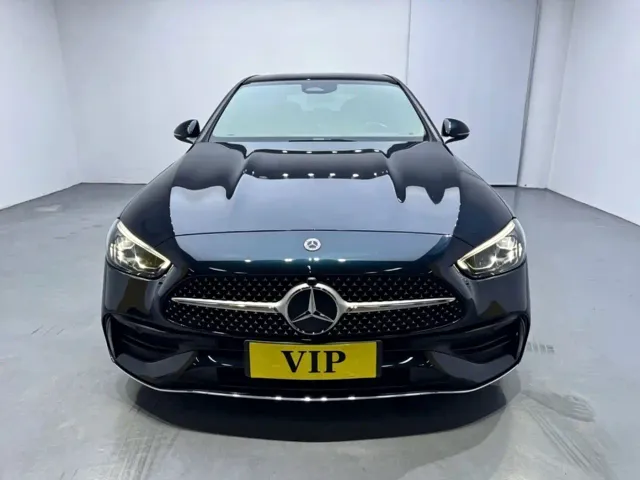 Mercedes-Benz C-Class — Фото автомобиля 2