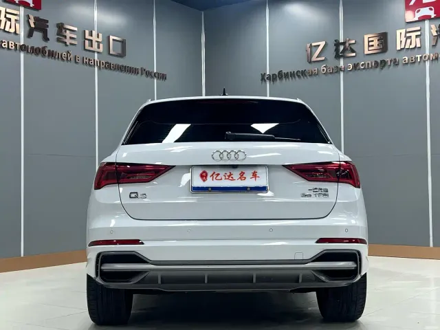 Audi Q3 — Фото автомобиля 5