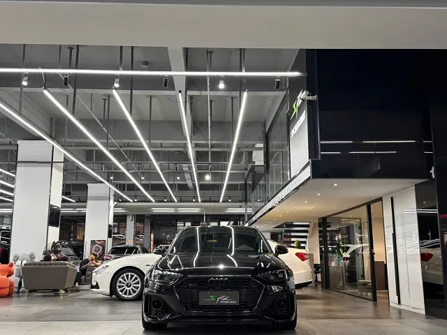 Audi RS 4 — Фото автомобиля 2