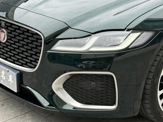 Jaguar XFL — Фото автомобиля 8