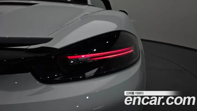 Porsche 718 — Фото автомобиля 23