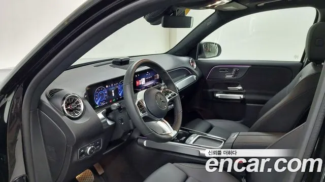 Mercedes-Benz EQB — Фото автомобиля 14