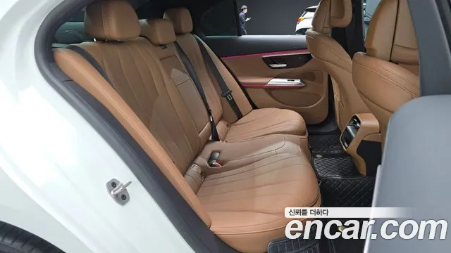 Mercedes-Benz E-Class W214 — Фото автомобиля 17