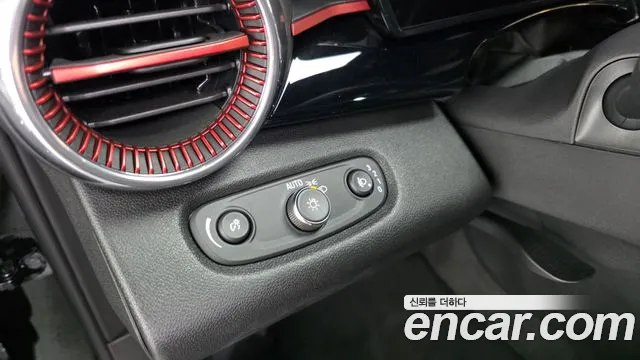 ChevroletGMDaewoo Trax Trax Кроссовер — Фото автомобиля 14