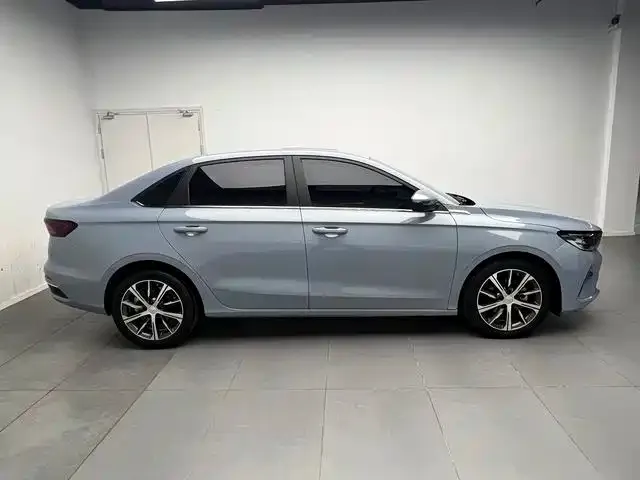 Geely Emgrand — Фото автомобиля 7