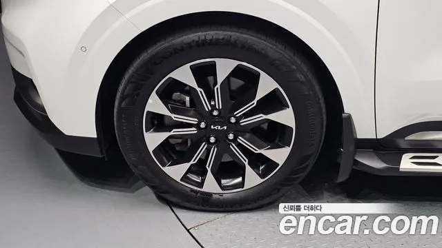 Kia Canival Carnival 4 поколение Бензин 7 мест Signature — Фото автомобиля 4