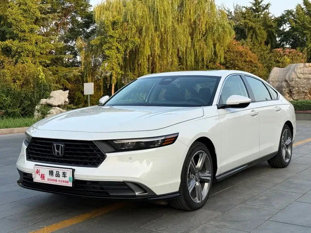 Фотография автомобиля — Honda Accord