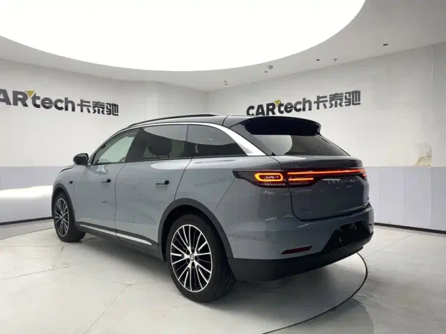 Leapmotor C11 — Фото автомобиля 7