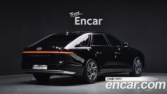 Hyundai Grandeur GN7 — Фото автомобиля 2