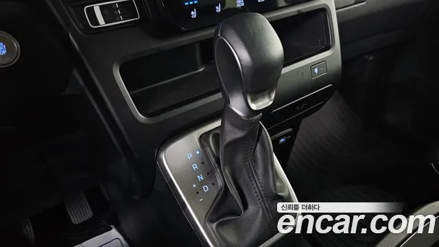 Hyundai Staria — Фото автомобиля 9