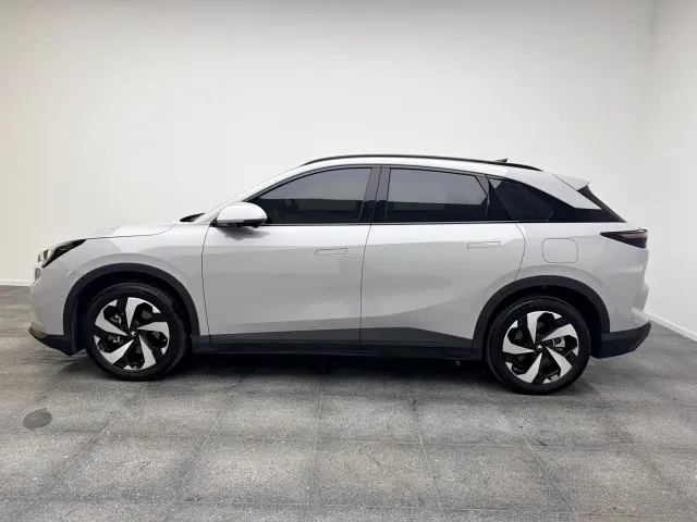 Arcfox Alpha T5 — Фото автомобиля 14