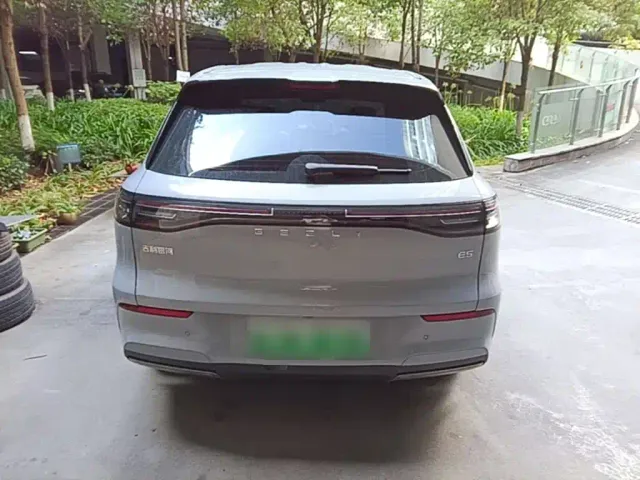 Geely Galaxy E5 — Фото автомобиля 5