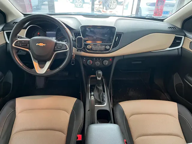Chevrolet Monza — Фото автомобиля 9
