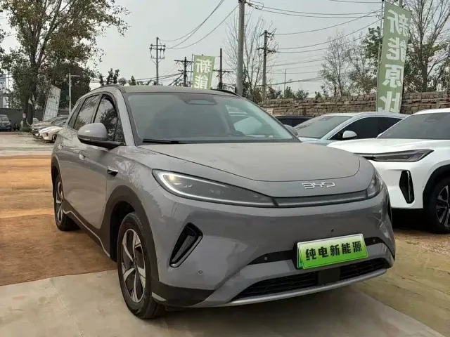 BYD Sealion 05 EV — Фото автомобиля 3
