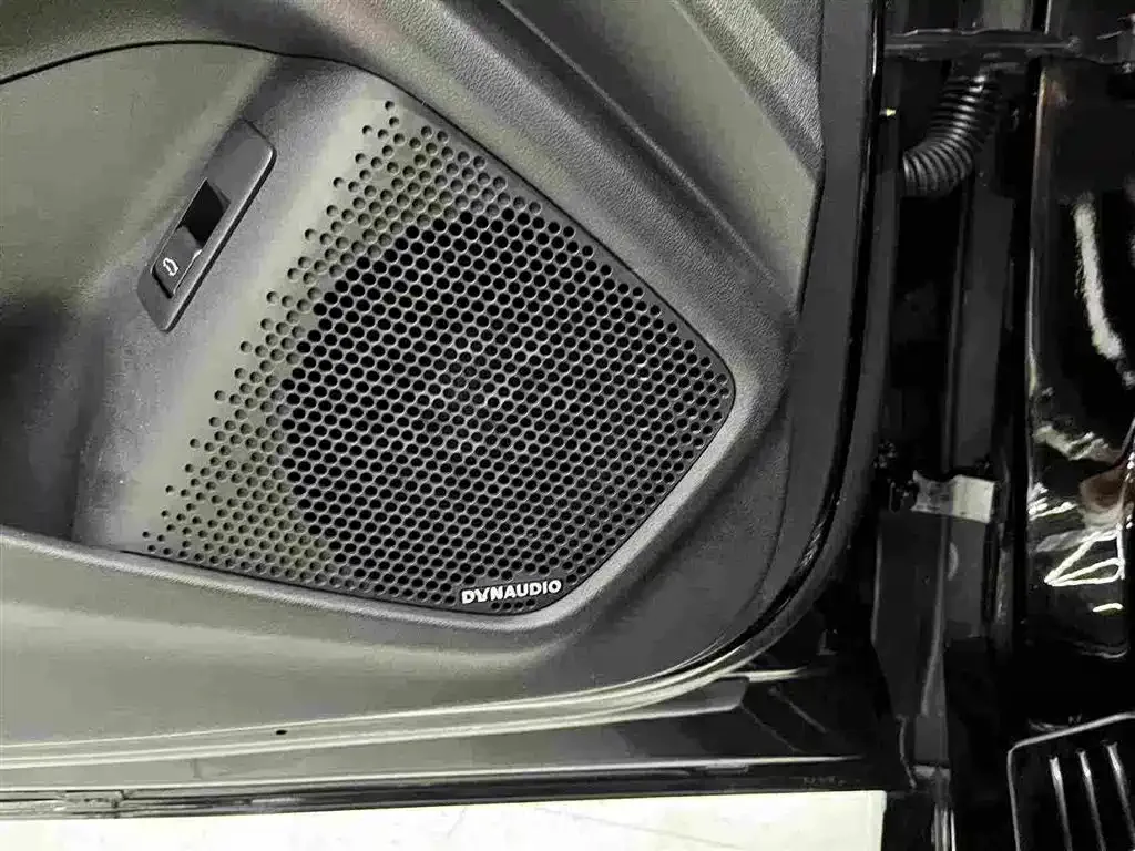 BYD Seal 2023 Champion Edition 550km Premium — Фото автомобиля 9