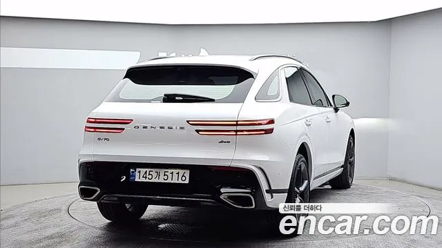 Genesis GV70 — Фото автомобиля 4