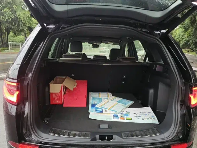 Land Rover Discovery Sport — Фото автомобиля 5