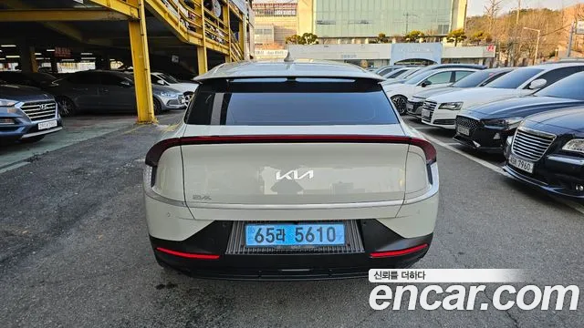 Kia EV6 — Фото автомобиля 5