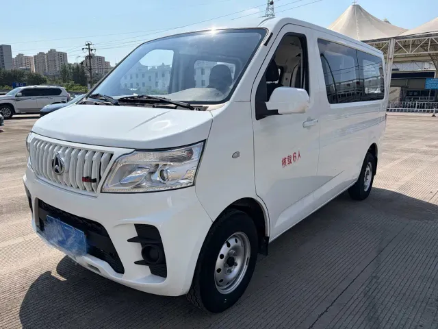 Фотография автомобиля — Changan Ruixing M60