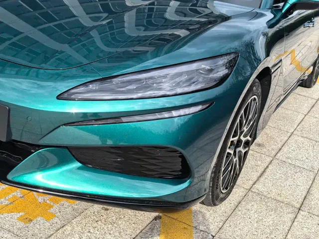 Denza Z9GT — Фото автомобиля 5