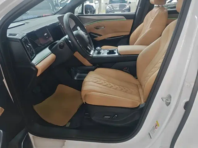 BYD Song L DM-i — Фото автомобиля 10