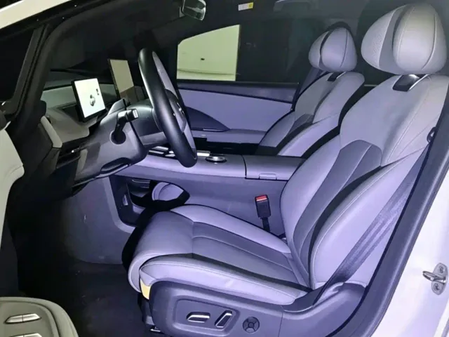 Nissan N7 — Фото автомобиля 4