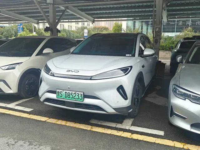 BYD Sealion 05 EV — Фото автомобиля 3