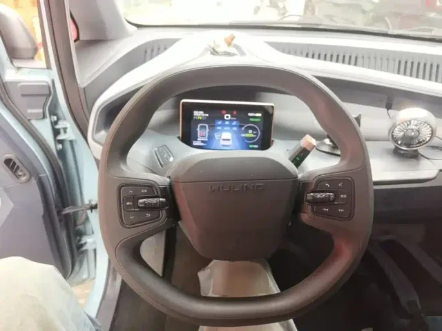 Wuling NanoEV — Фото автомобиля 10