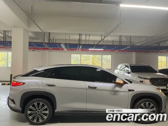 BYD Sealion 7 — Фото автомобиля 3