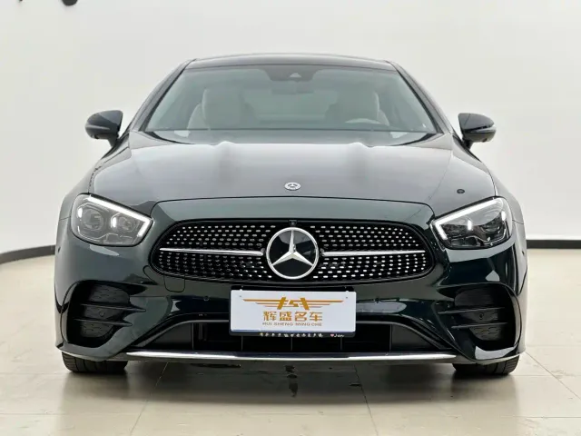 Mercedes-Benz E-Class — Фото автомобиля 2