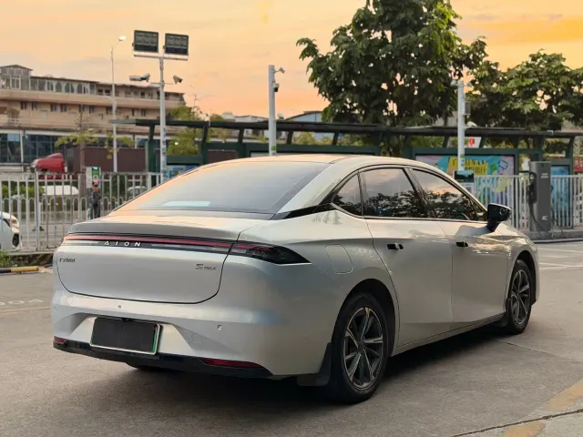 GAC Aion S MAX — Фото автомобиля 4
