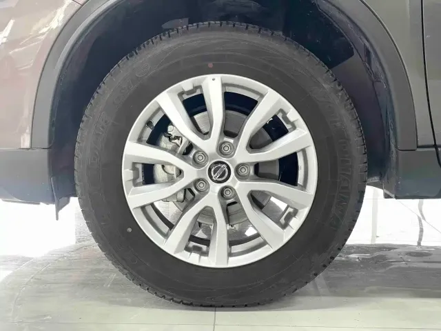 Nissan X-Trail — Фото автомобиля 17