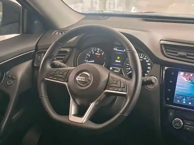 Nissan X-Trail — Фото автомобиля 10
