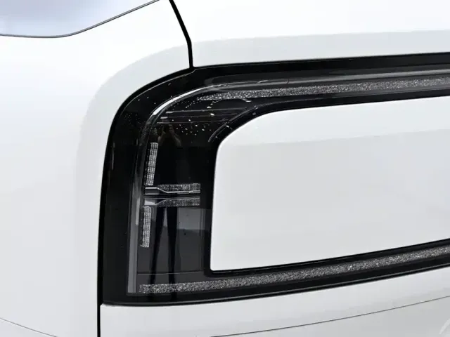 ZEEKR Zeekr 9X 2025 model Ultra Edition 70kWh — Фото автомобиля 9