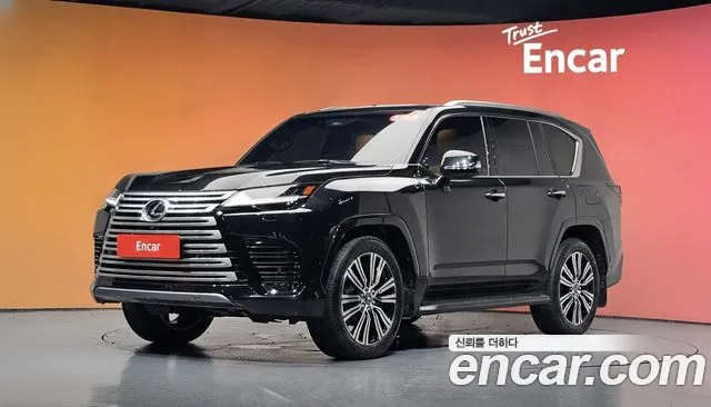 Фотография автомобиля — Lexus LX