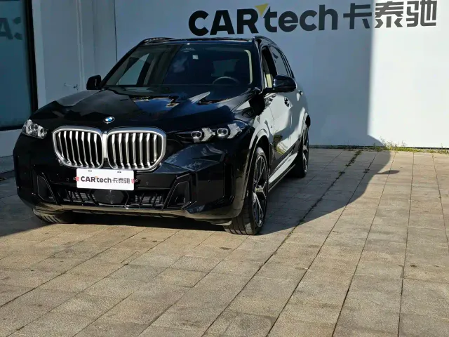 Фотография автомобиля — BMW X5