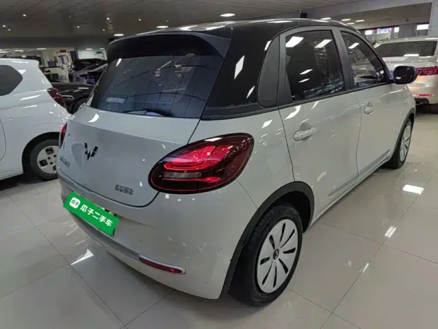 Wuling Bingo — Фото автомобиля 6
