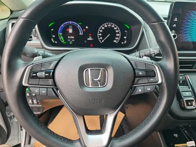 Honda Elysion — Фото автомобиля 10
