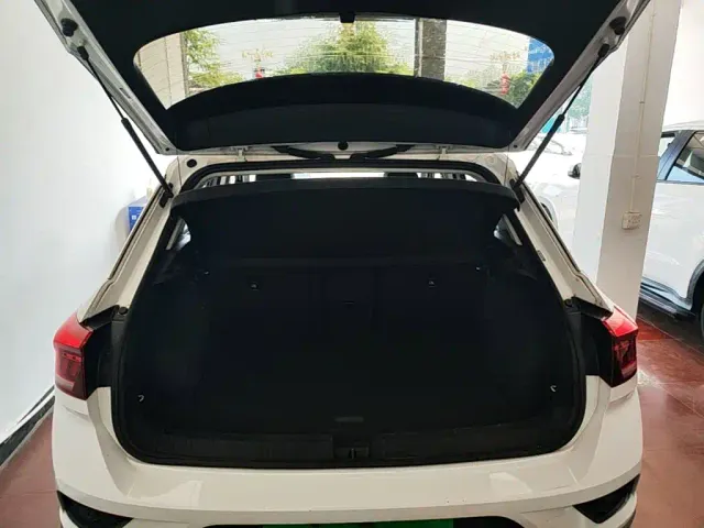 Volkswagen Volkswagen T-ROC 2021 Facelift 280TSI DSG 2WD Elite Smart Connect Edition — Фото автомобиля 18