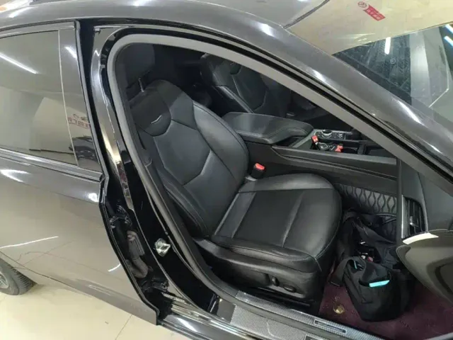 Cadillac CT5 — Фото автомобиля 24