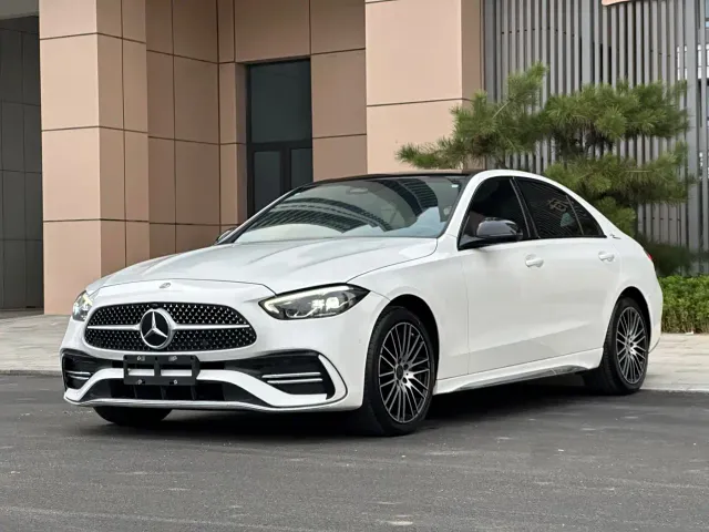 Mercedes-Benz C-Class — Фото автомобиля 3
