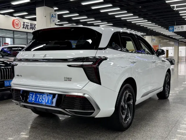 Hongqi HS3 — Фото автомобиля 9