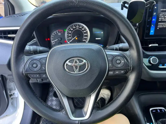 Toyota Corolla — Фото автомобиля 9