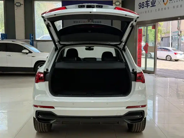 Audi Q3 — Фото автомобиля 23
